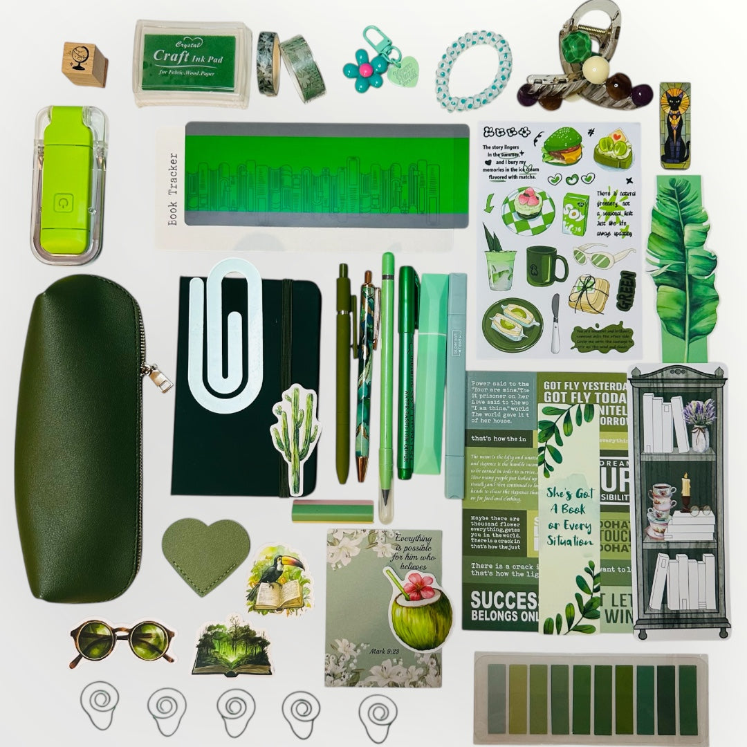 🦚 Dark green Bookish Bundle